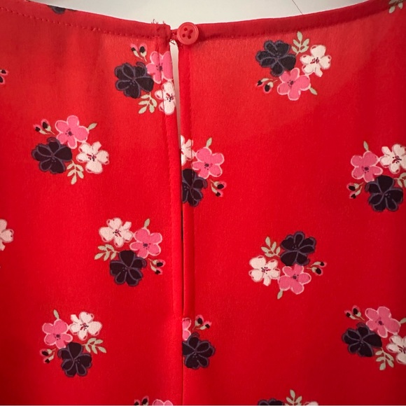 LOFT Red Floral Blouse - Picture 5 of 6